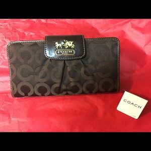 Madison coach wallet